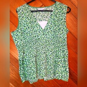Dress Barn medium green spotted fruit thick strapped stretchy waist tank top